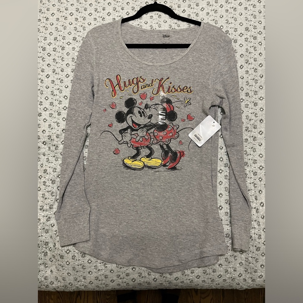 Disney Store Gray Long Sleeve Shirt with Mickey & Minnie Mouse NWT Size Medium